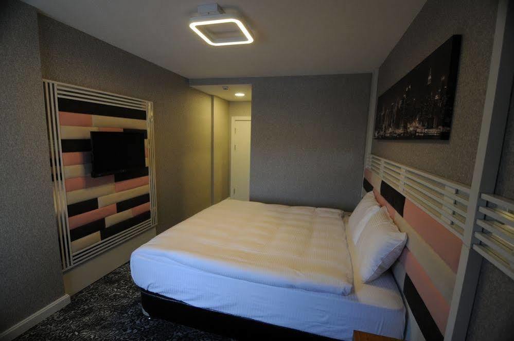 Manhattan Hotel Ankara Exterior photo